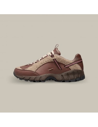 Nike Air Humara LX Jacquemus Marron le des métaux précieux