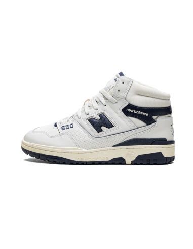 650R Aimé Leon Dore White Navy rembourrage situé sous