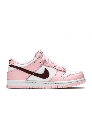 Nike Dunk Low Pink Foam Red White est présent 